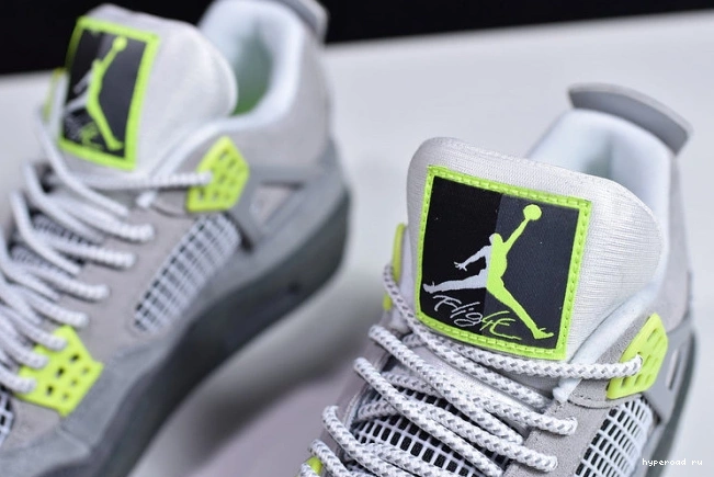 4 SE Jordan CT5342-007 Neon Air 0730